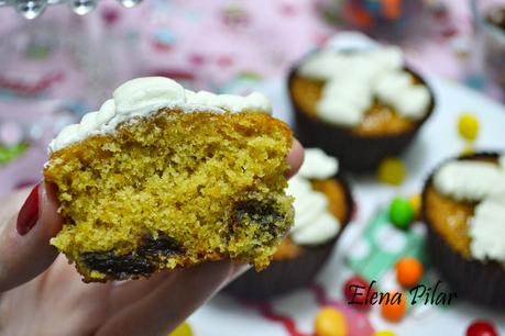 Hot cross bun cupcakes (recetas de Pascua) Hot cross bun cupcakes (recetas de Pascua)