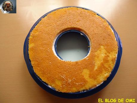 TARTA FRÍA DE FRESAS CON NATA Y CHOCOLATE BLANCO TARTA FRÍA DE FRESAS CON NATA Y CHOCOLATE BLANCO