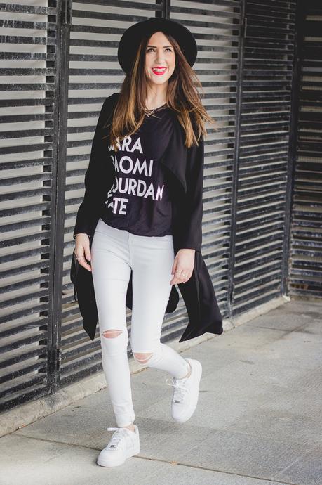 Cara, Naomi, Jourdan, Kate... Cara, Naomi, Jourdan, Kate...