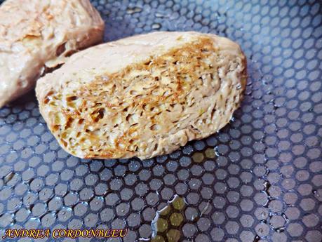 SEITAN CON SALSA DE QUESOS. LÁCTEO VEGETARIANA. SEITAN CON SALSA DE QUESOS. LÁCTEO VEGETARIANA.