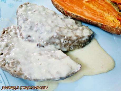 SEITAN CON SALSA DE QUESOS. LÁCTEO VEGETARIANA. SEITAN CON SALSA DE QUESOS. LÁCTEO VEGETARIANA.