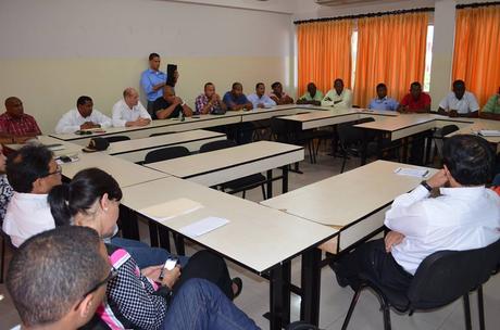 Comunitarios y Consorcio dialogan sobre contaminación Villa Central.