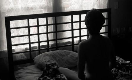 EL HOMBRE QUE COBRA POR ACOSTARSE CON PROSTITUTAS EL HOMBRE QUE COBRA POR ACOSTARSE CON PROSTITUTAS