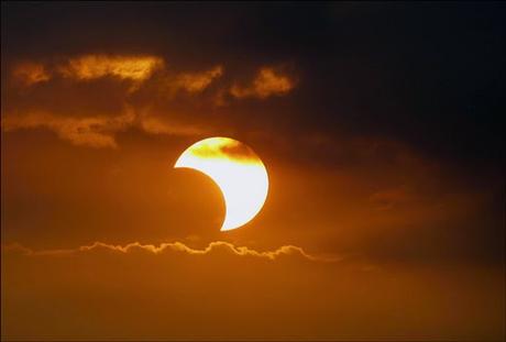 Guía para seguir el eclipse solar del próximo viernes.