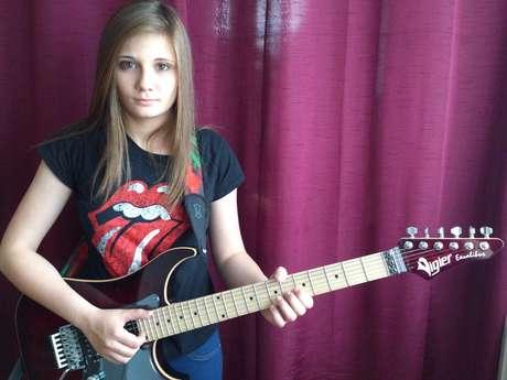 Tina S: La niña prodigio de la guitarra eléctrica