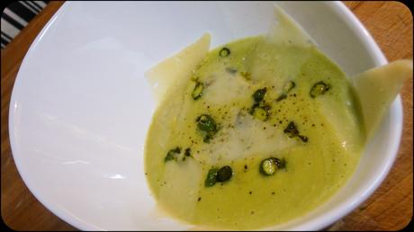 Crema de espárragos con queso Ideazabal Puré de esparragos con ideazabal