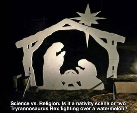 Science vs Religion: is it a nativity scene or two T-Rex fighting over a watermelon? ciencia religión belén t rex tyrannosaurus natividad dinosaurio