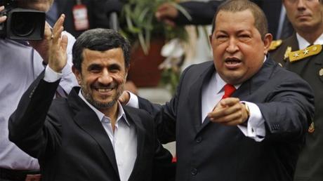 Mahmoud Ahmadinejad junto a Hugo Chávez