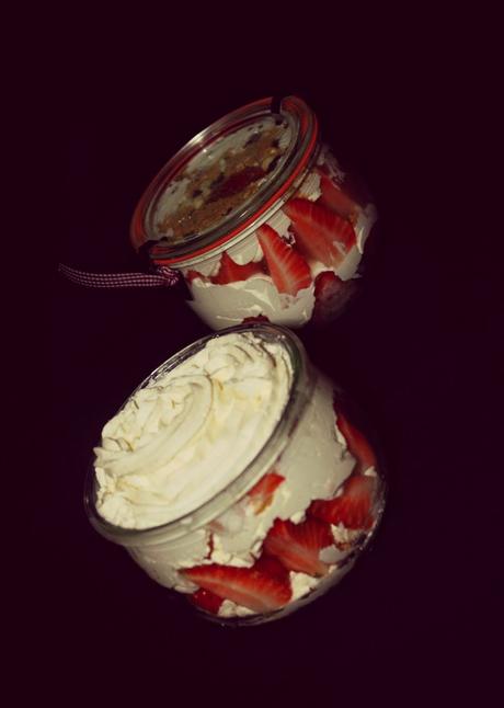 COPA FRESAS CON CREMA MASCARPONE COPA FRESAS CON CREMA MASCARPONE