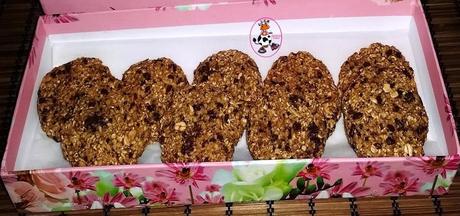 GALLETAS DE MUESLIS, PLÁTANO Y CHOCOLATE GALLETAS DE MUESLIS, PLÁTANO Y CHOCOLATE