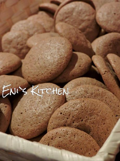 Pastelitos de chocolate con relleno de Nutella Pastelitos de chocolate con relleno de Nutella