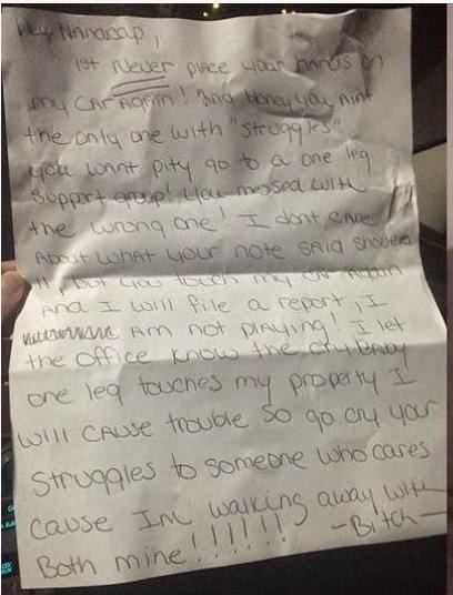 ¡Nunca pongas tus manos en mi coche de nuevo! respuesta de un conductor a una persona con discapacidad que reclamó que respetase las plazas para personas con movilidad reducida ¡Nunca pongas tus manos en mi coche de nuevo! respuesta de un conductor a una persona con discapacidad que reclamó que respetase las plazas para personas con movilidad reducida