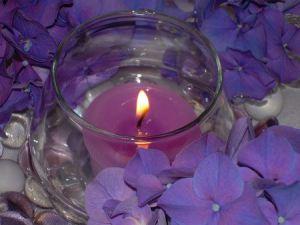 Cómo hacer velas sólidas con aceite usado vela-violetas