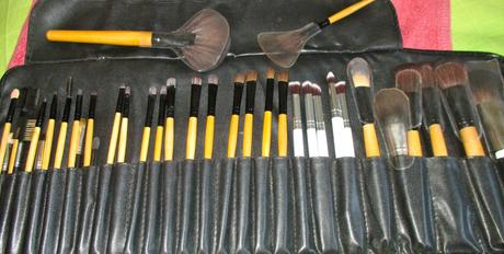 Mis brochas, Cómo las uso. NATURAL O SINTÉNTICAS?? AMBAS . CONSERVACIÓN brochas, brochas de maquillaje,