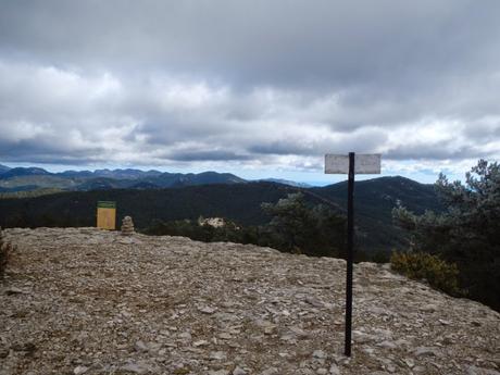 De Fredes al Tossal dels tres Reis (1.356 m). Castellón