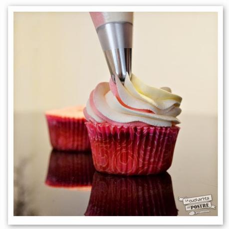 CUPCAKES BICOLORES DE CHICLE / TWO COLOURED CHEWING GUM CUPCAKES CUPCAKES BICOLORES DE CHICLE / TWO COLOURED CHEWING GUM CUPCAKES