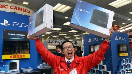 75101259 sonyps4afp Llegó PlayStation 4 a China