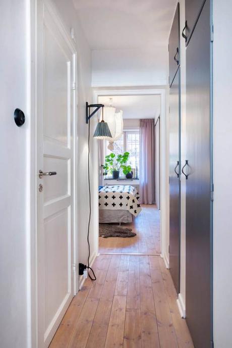 tendencias productos muebles estilo nordico escandinavia estilonordico estilo moderno interiores interiores decoracion interiores 2 decoracion dormitorios 2 decoracion de salones 2 decoracion decoracion comedores 2 cocinas modernas blancas cocinas blancas interiores accesorios lamparas de diseño colgantes Lámparas colgantes bombilla y flexos lámparas bombilla estilo nórdico escandinavo decoración salones comedores decoración interiores decoración iluminación nórdica decoración blanco negro cable lámparas textiles de colores blog decoración nórdica