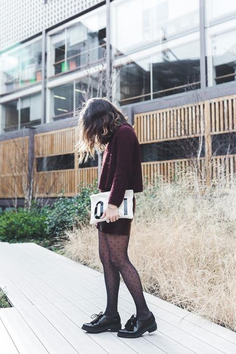 OUI Oui_clutch-Clare_vivier-Burgundy_Total_Look-Street_style-Outfit-Collage_Vintage-31