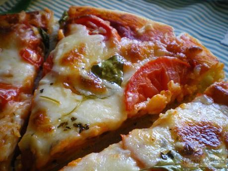 Pizza margherita {Pizza Margarita} Pizza margherita {Pizza Margarita}