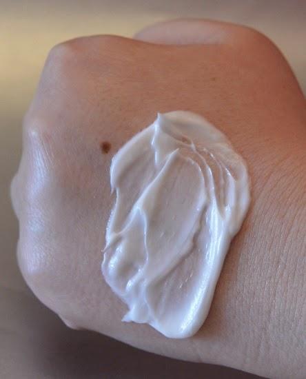 “Facial Sleeping Mask Honeydew & Chamomile” de FREEMAN – la mascarilla nocturna de hidratación profunda “Facial Sleeping Mask Honeydew & Chamomile” de FREEMAN – la mascarilla nocturna de hidratación profunda