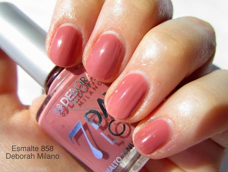 Uñas y labios a juego con Deborah Milano Uñas y labios a juego con Deborah Milano