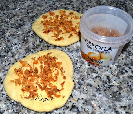 Pan para Hamburguesas con Cebolla Frita Crujiente Pan para Hamburguesas con Cebolla Frita Crujiente