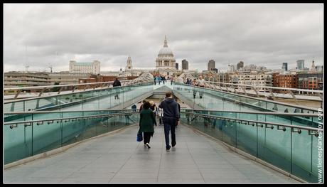 Puente del Milenio (Milenium Bridge) Londres Inglaterra