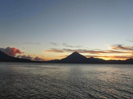 Lago Atitlan (Guatemala) - Ese bello paisaje chapin Lago Atitlan (Guatemala) - Ese bello paisaje chapin
