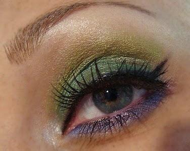 MAQUILLAJE VERDE/MORA MAQUILLAJE VERDE/MORA