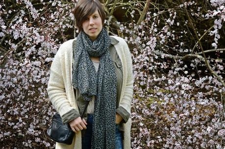 SIN TÍTULO: Hoy escasean las ideas SIN TÍTULO: Hoy escasean las ideas