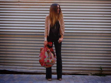 cAMPANA + éTNICO bANJARA #nOUNIFORMES cAMPANA + éTNICO bANJARA #nOUNIFORMES