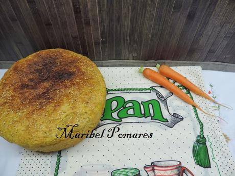 Pan integral de zanahoria con bebida de soja y semillas de sésamo, amapola y lino. Pan integral de zanahoria con bebida de soja y semillas de sésamo, amapola y lino.