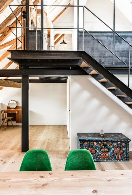 Granja del siglo XIX transformada en vivienda Granja del siglo XIX transformada en vivienda