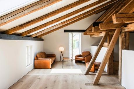 Granja del siglo XIX transformada en vivienda Granja del siglo XIX transformada en vivienda