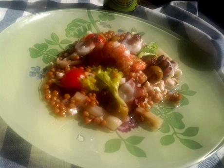 SALTEADO DE LENTEJAS PULPO Y LANGOSTINOS CON VINAGRETA DE SOJA SALTEADO DE LENTEJAS PULPO Y LANGOSTINOS CON VINAGRETA DE SOJA