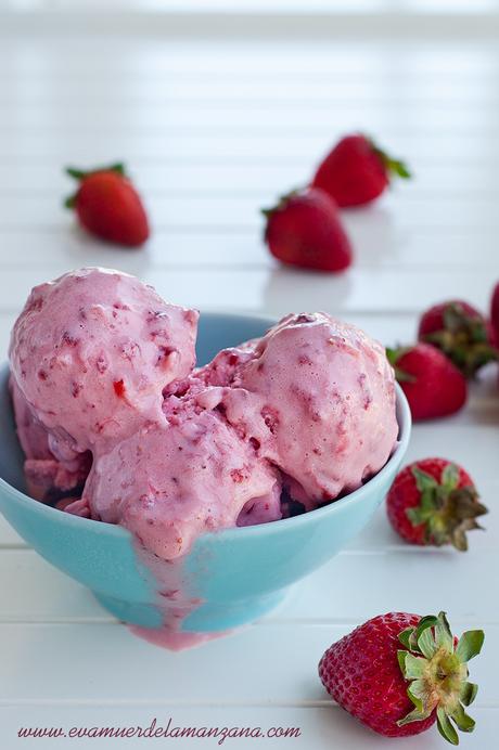 Helado de fresas (paleo, comida real) Helado de fresas (paleo, comida real)