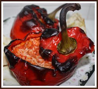 Pimientos rojos rellenos de arroz Pimientos rojos rellenos de arroz