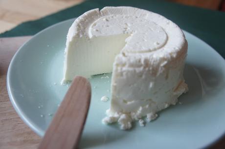Quesillo o queso fresco casero, receta chilena DSC00007