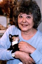 Diana con su gata Dorabella