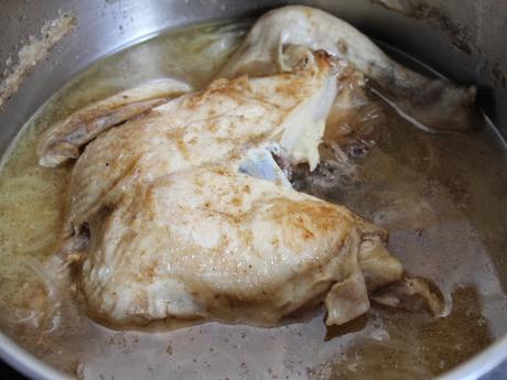 Corona de arroz, pollo y frutos secos مقلوبة الرز والدجاج Corona de arroz, pollo y frutos secos مقلوبة الرز والدجاج