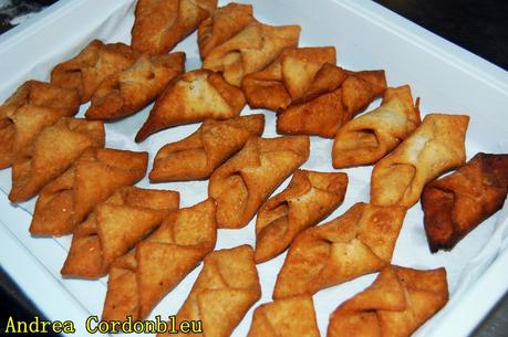 A LA RICA Y DULCE SEMANA SANTA. ROSCOS, ROSQUILLAS, PESTIÑOS Y TORRIJAS A LA RICA Y DULCE SEMANA SANTA. ROSCOS, ROSQUILLAS, PESTIÑOS Y TORRIJAS