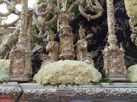 La Virgen de la Hiniesta. La Virgen de la Hiniesta.