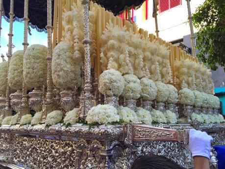 La Virgen de la Hiniesta. La Virgen de la Hiniesta.