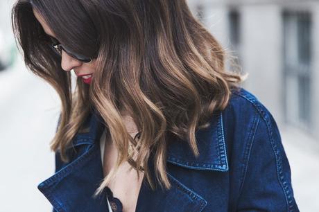 Denim_Jacket_Uterque-Striped_Blouse-Lace_Top-White_Ripped_JEans-Drew_Bag-Chloe-Outfit-Street_style-31