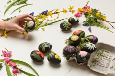 DIY: Huevos de Pascua con dibujos de botánica