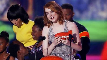Emma Stone gana su Kid Choice Award por su papel de Gwen Stacy en ‘TAS 2’