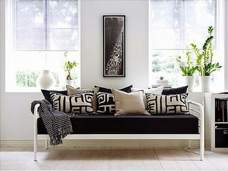 ideas-deco-como-combinar-cojines-blanco-negro