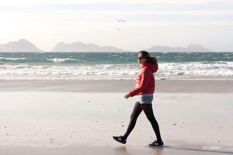 Power Walking Power Walking. caminar por la playa, galicia, islas cies, mar, playa de patos, nigran