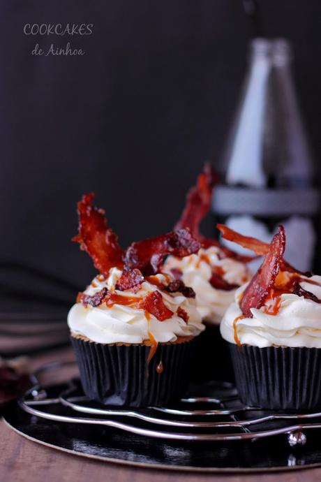 CUPCAKES DE MANZANA, CARAMELO, WHISKY Y BACON